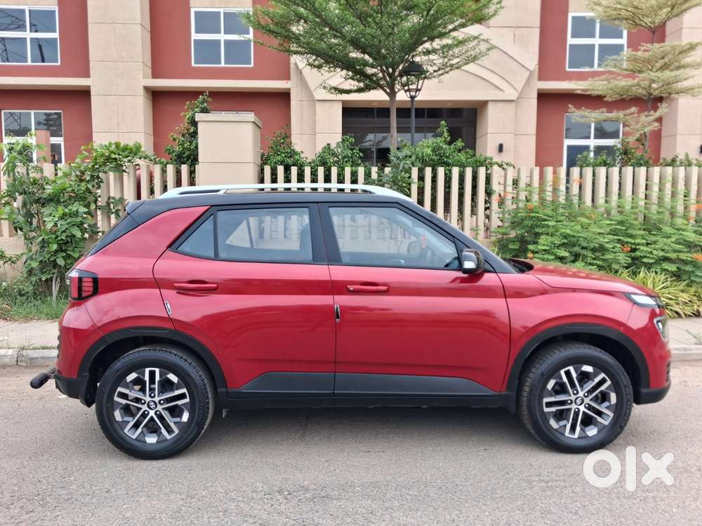 Hyundai Venue 1.2 S (o), 2023, Petrol