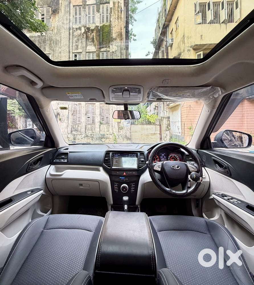 Mahindra Xuv300 1.2 W6 Amt Petrol, 2023, Petrol