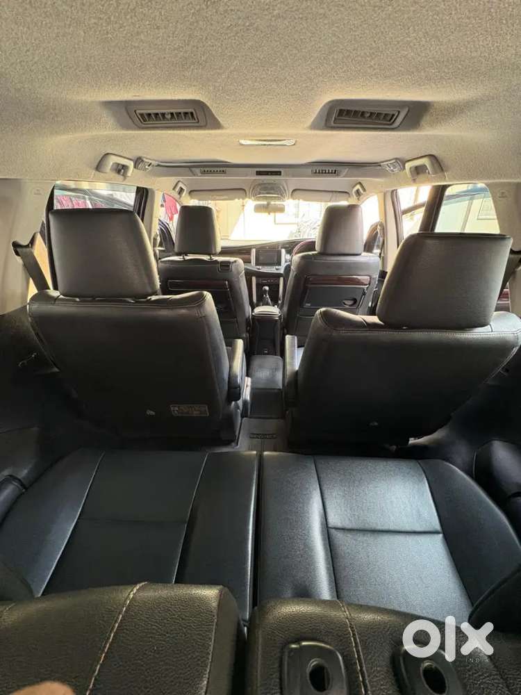 Toyota Innova Crysta 2019