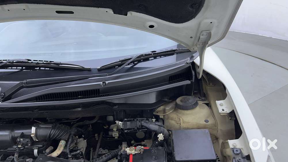 Maruti Suzuki Dzire Zxi Ags, 2022, Petrol