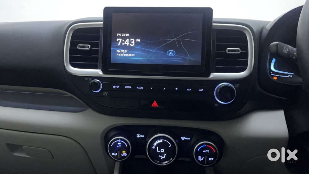 Hyundai Venue 1.0 Sx (o) Turbo Dct, 2023, Petrol