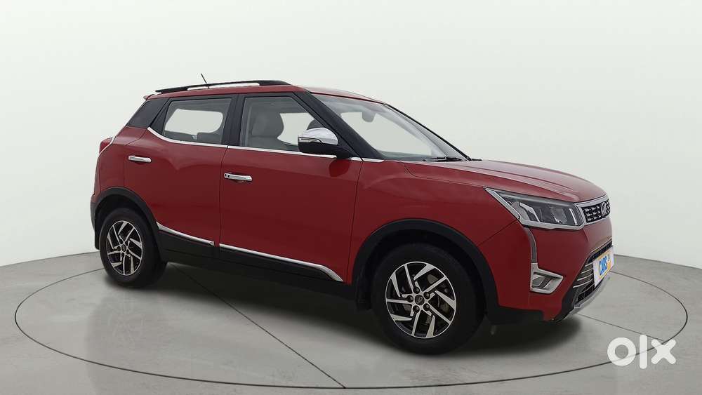 Mahindra Xuv300 1.2 W8 (o) Amt Petrol, 2022, Petrol