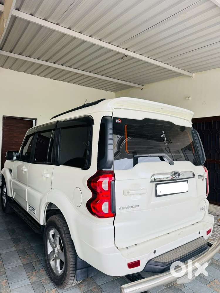 Mahindra Scorpio S11 Diesel