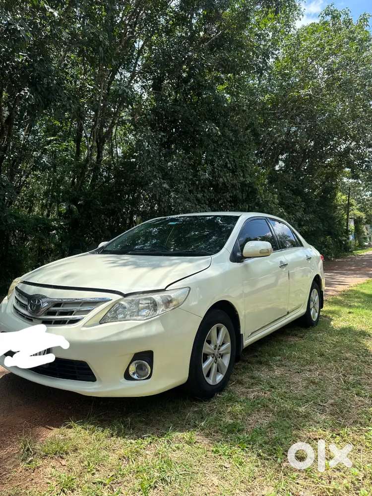 Toyota Corolla Altis 2012