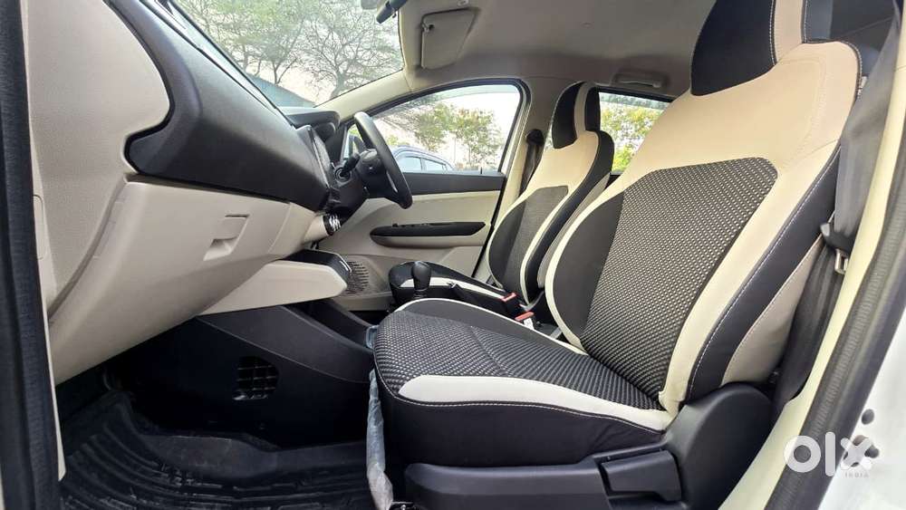 Renault Triber Rxz Easy-r Amt, 2020, Petrol