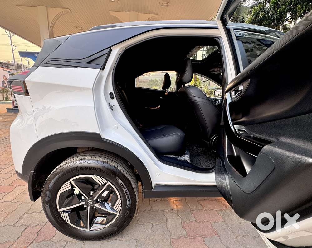 Tata Nexon Fearless Plus S 1.2 Revotron Petrol 7 Dca  Dt, 2024, Petr..