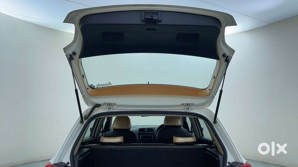 Volkswagen Polo Petrol Trendline 1.2l, 2015, Petrol