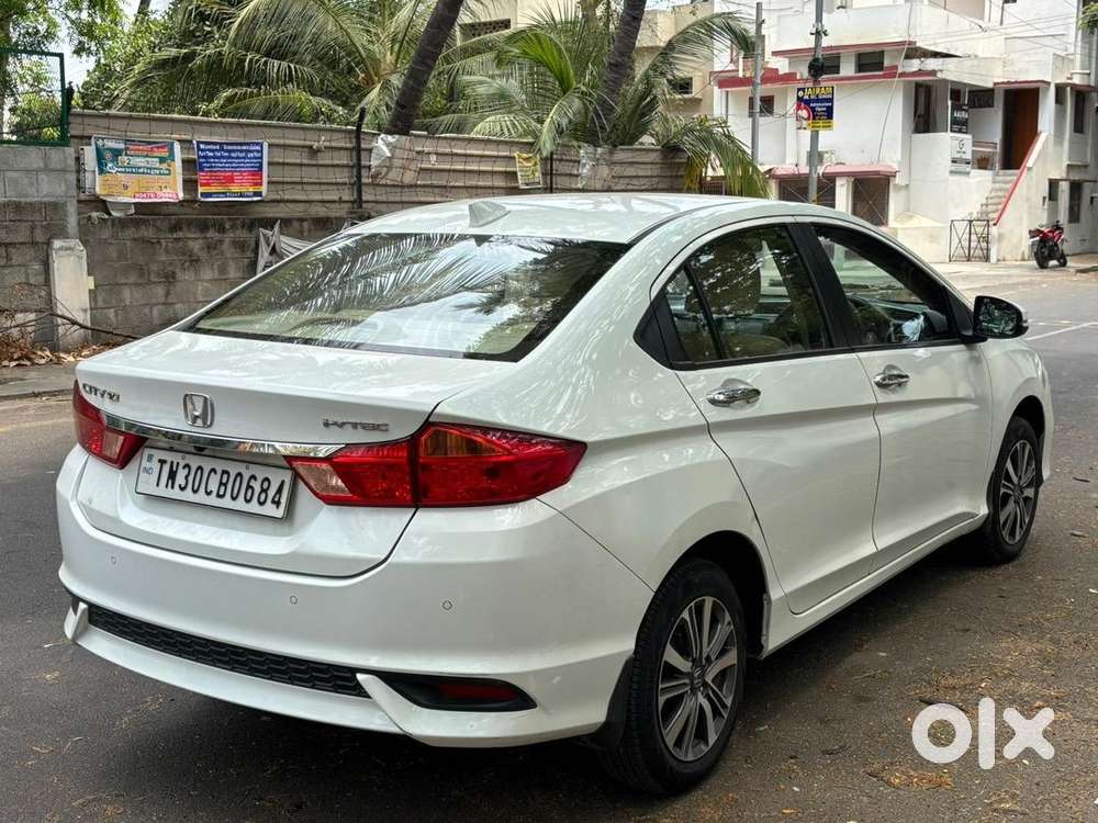 Honda City V Petrol