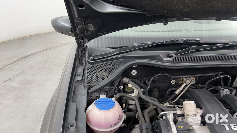 Volkswagen Vento 2013-2015 1.2 Tsi Highline At, 2016, Petrol