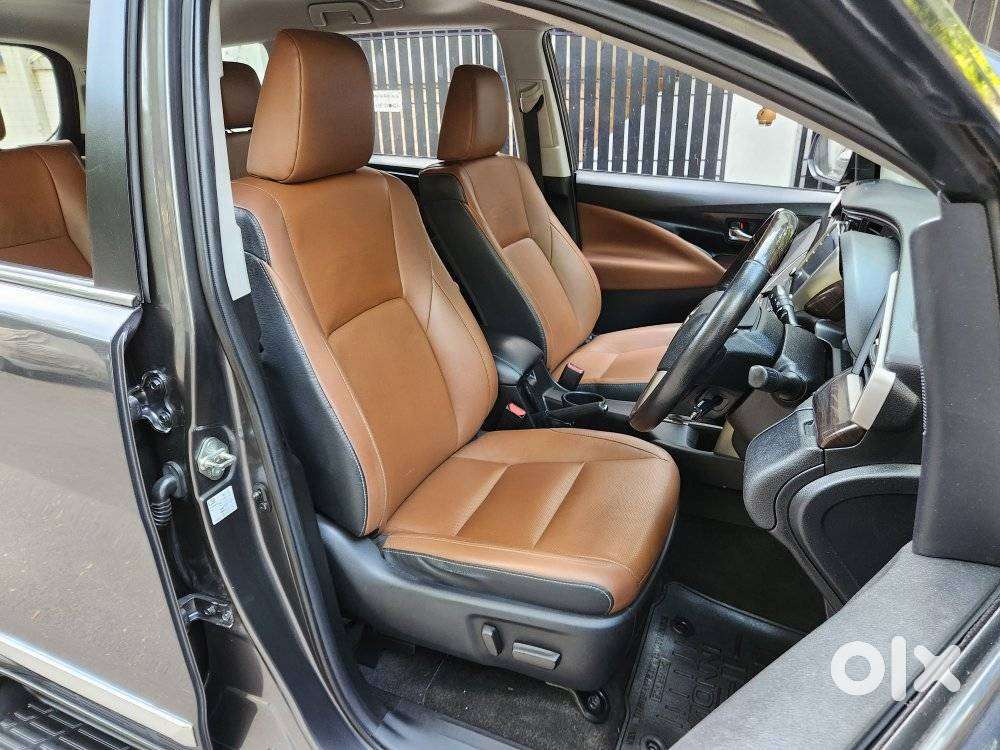 Toyota Innova Crysta