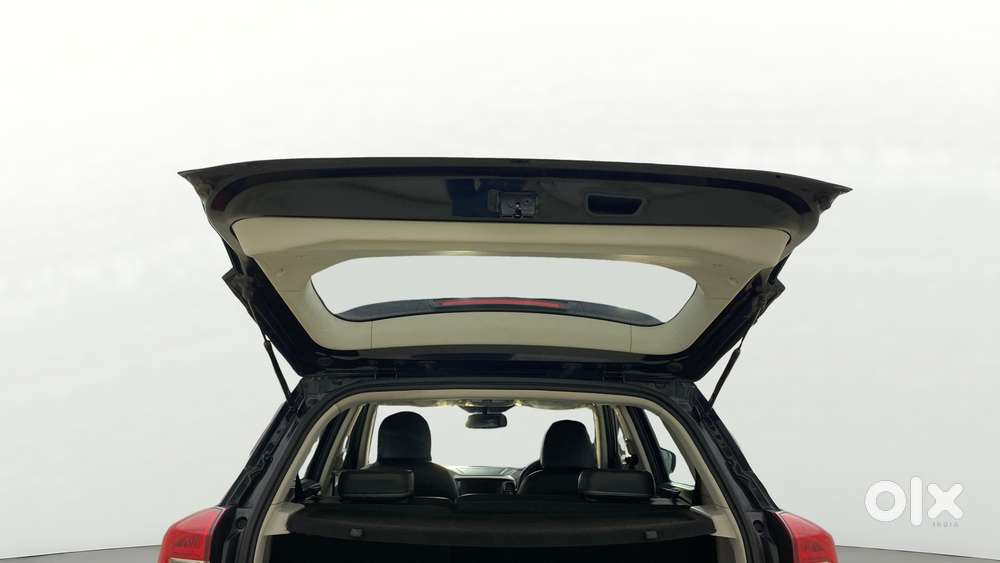 Mahindra Xuv300 W8 Diesel, 2023, Diesel