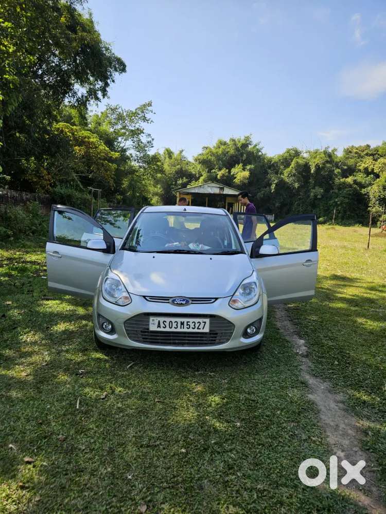 Ford Figo Titanium Opt 2014