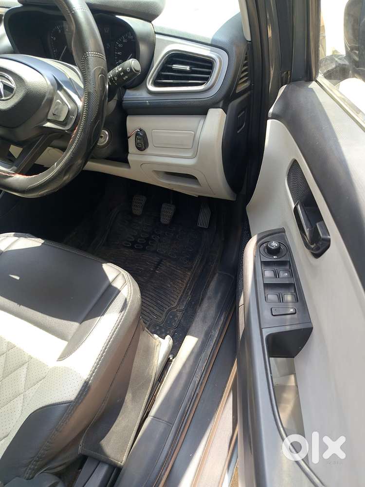 Tata Altroz 1.2 Xm, 2023, Petrol