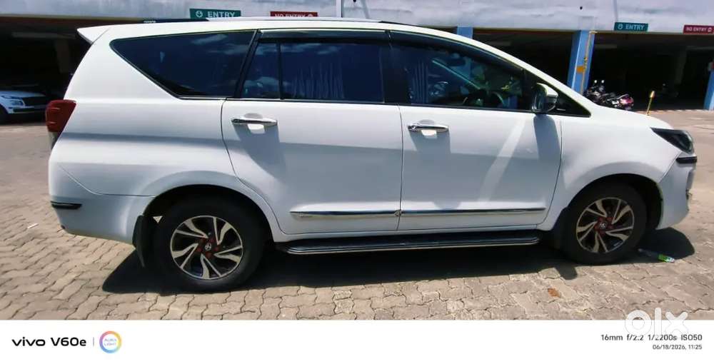 Toyota Innova Crysta 2022