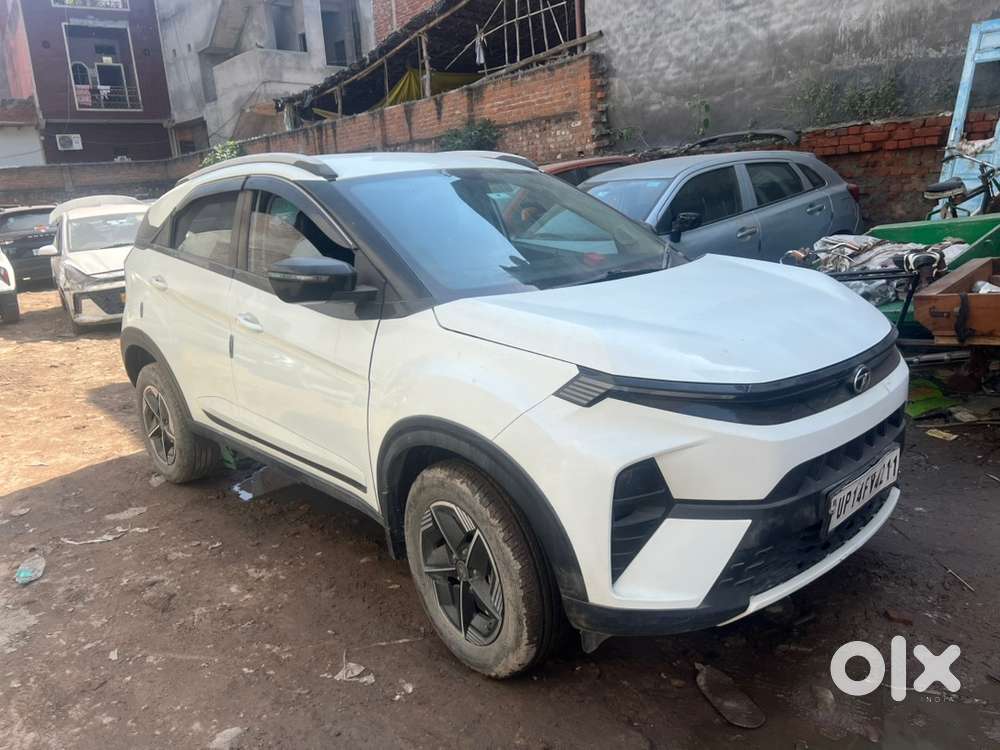 Tata Nexon Petrol 2023