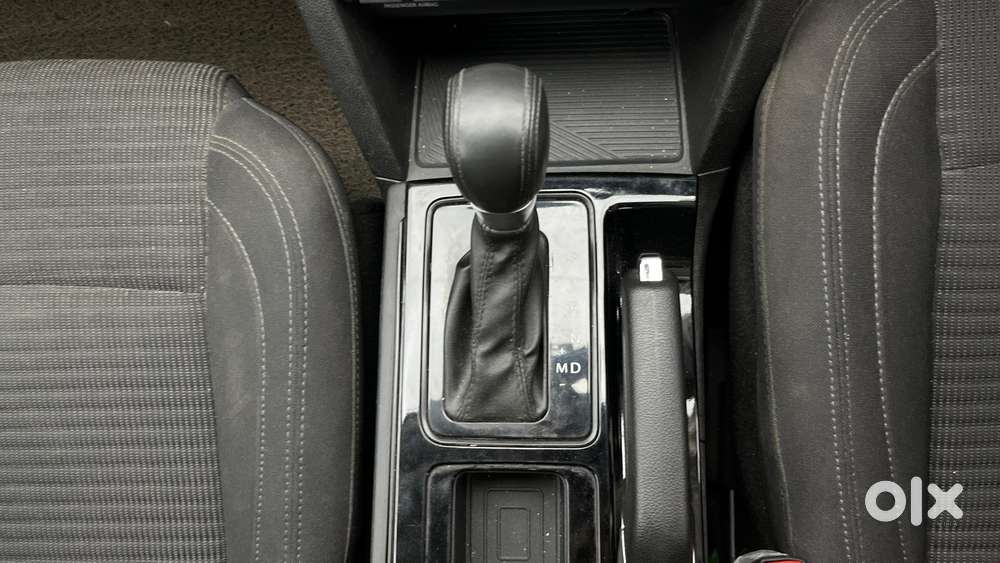 Mahindra Xuv700 2.2 Ax 5 Diesel At Str, 2022, Diesel