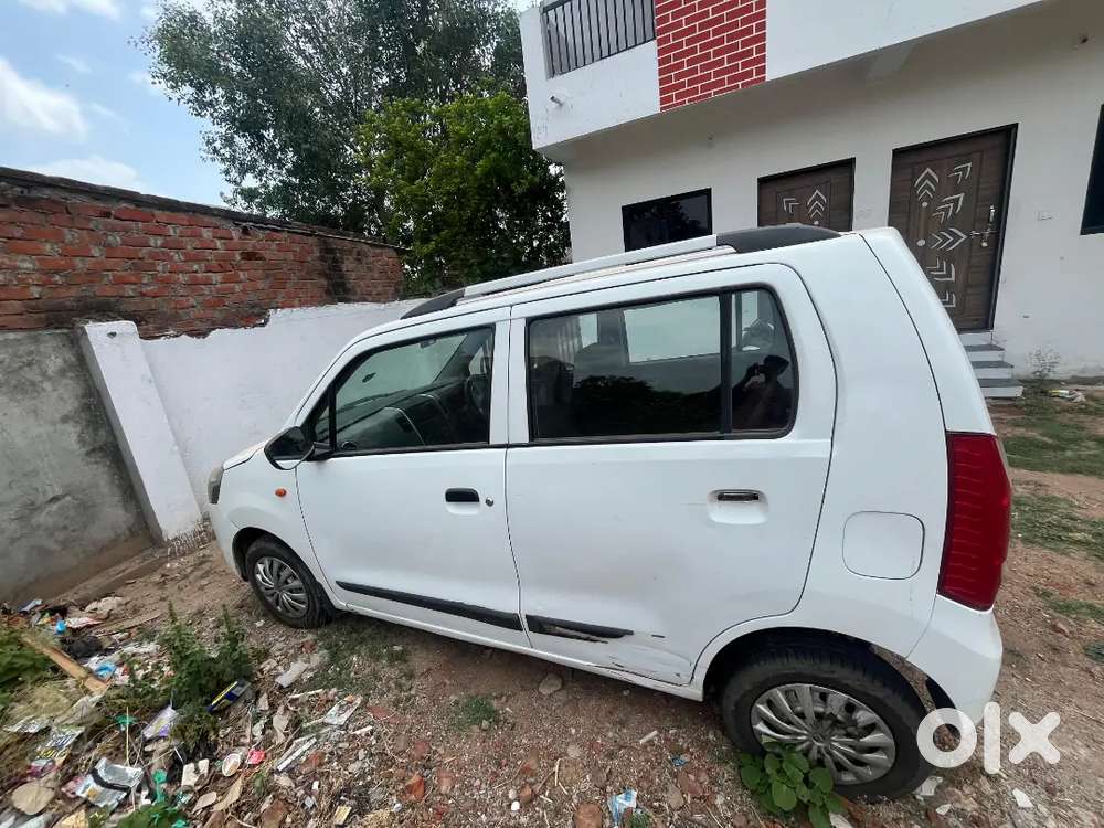 2 Power Window 
Pure Petrol Car 
2012 Model
Excellent Condition