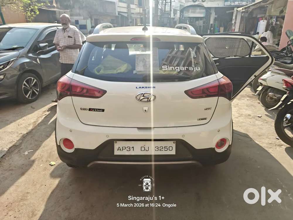 Hyundai I20 Active 2016 Diesel 92000 Km Driven.