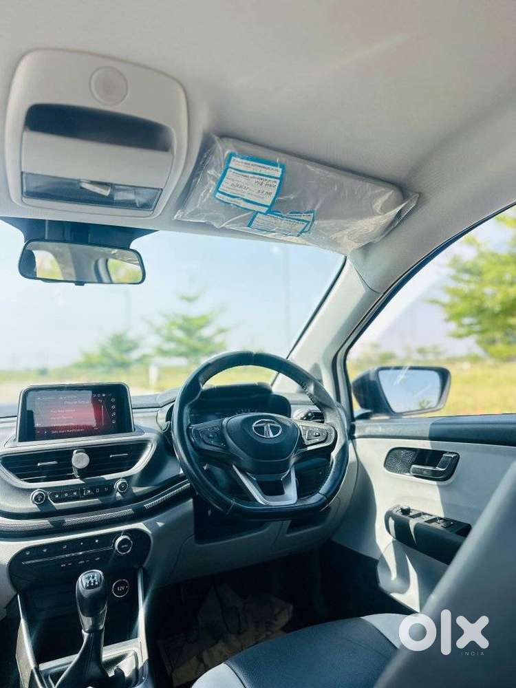 Tata Altroz 1.2 Xz (o), 2020, Petrol