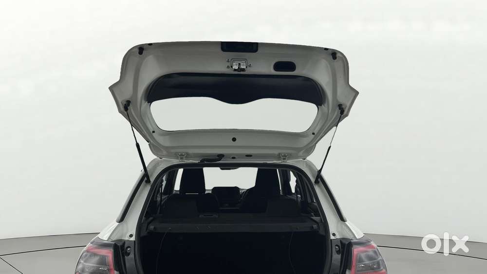Maruti Suzuki Swift 1.2 Vxi (o), 2026, Petrol