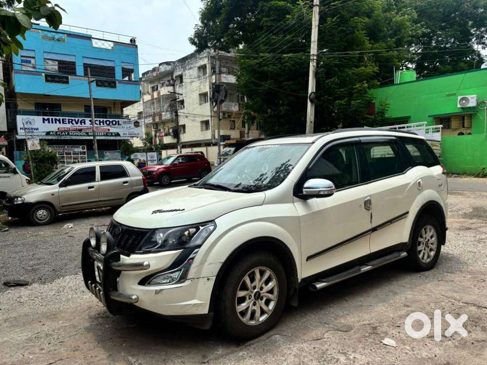 Mahindra Xuv500, 2016