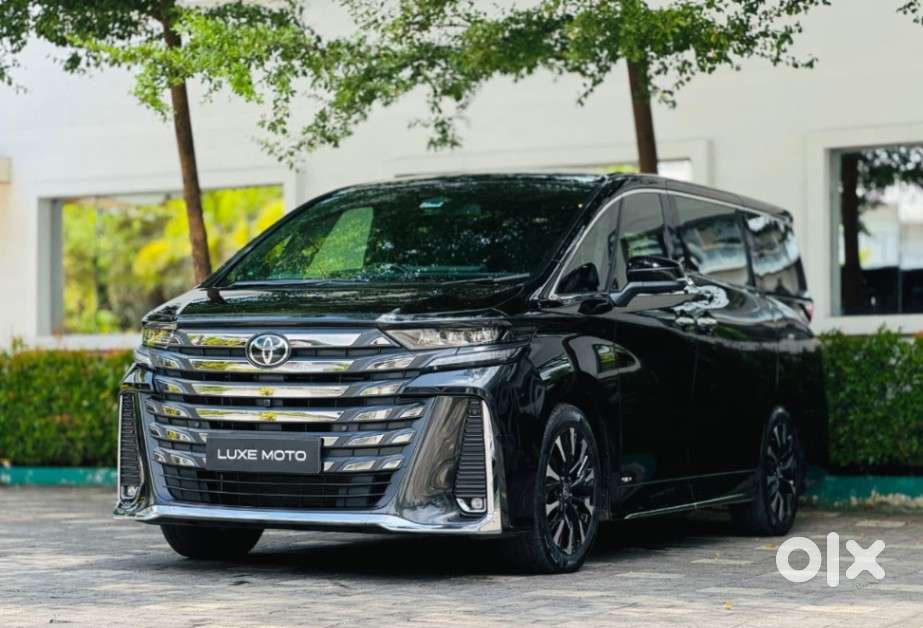 Toyota Vellfire Vip &ndash; Executive Lounge, 2025, Petrol