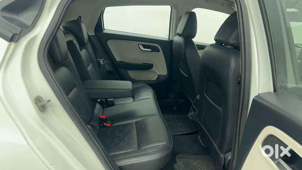 Tata Altroz 1.2 Xz Plus Petrol, 2021, Petrol
