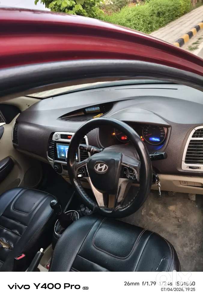 Hyundai I20 At 2011 Sunroof Second Owner.. Documents Expire Hai