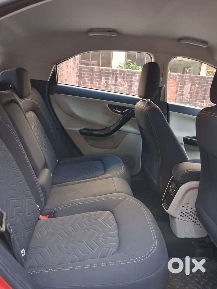 Tata Nexon Amt Xza Plus, 2022, Petrol