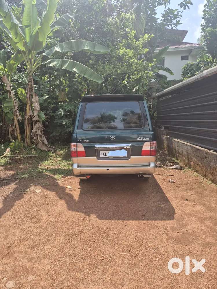 Toyota Qualis Rs