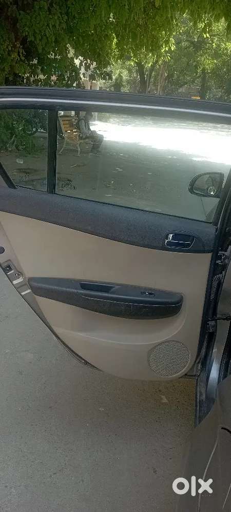 Hyundai I20 Magna 2013 Low Km Excellent Condition Family Car