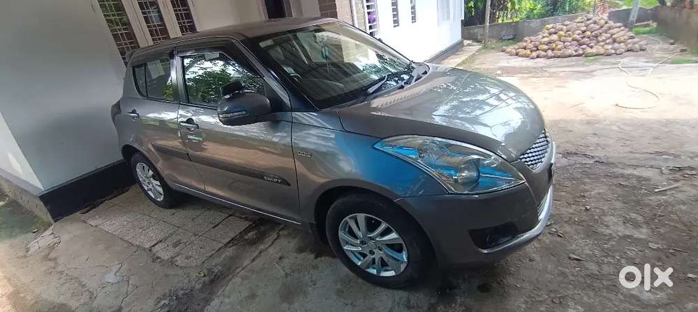 Maruti Suzuki Swift 2012 Diesel 90500 Km Driven