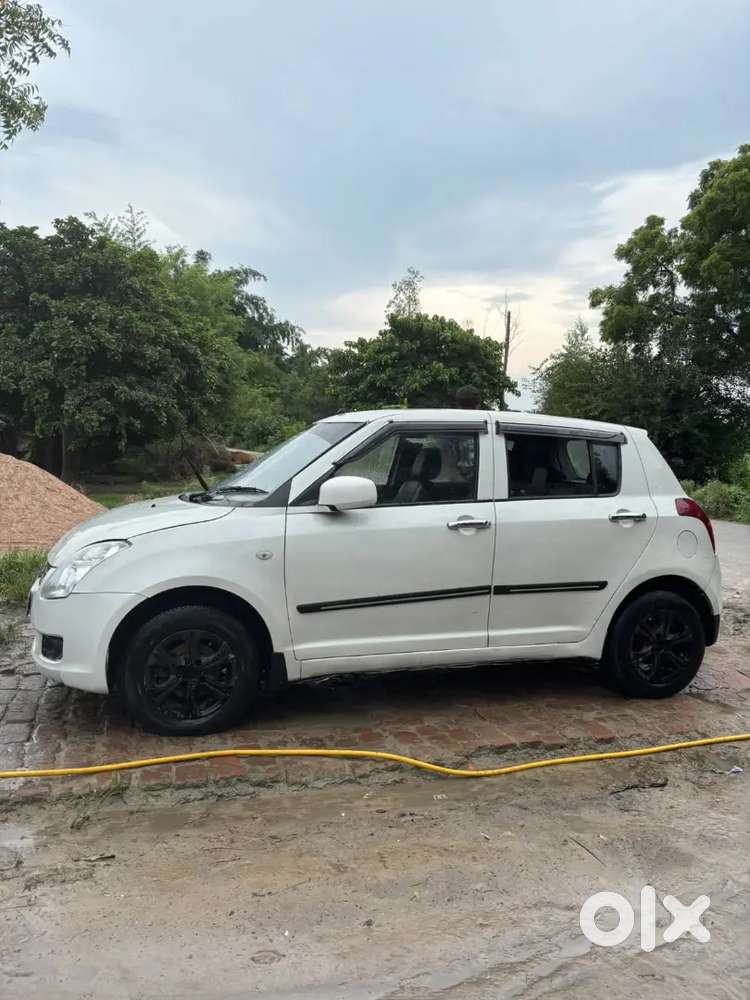 Maruti Suzuki Swift Dzire 2008 Diesel Manual