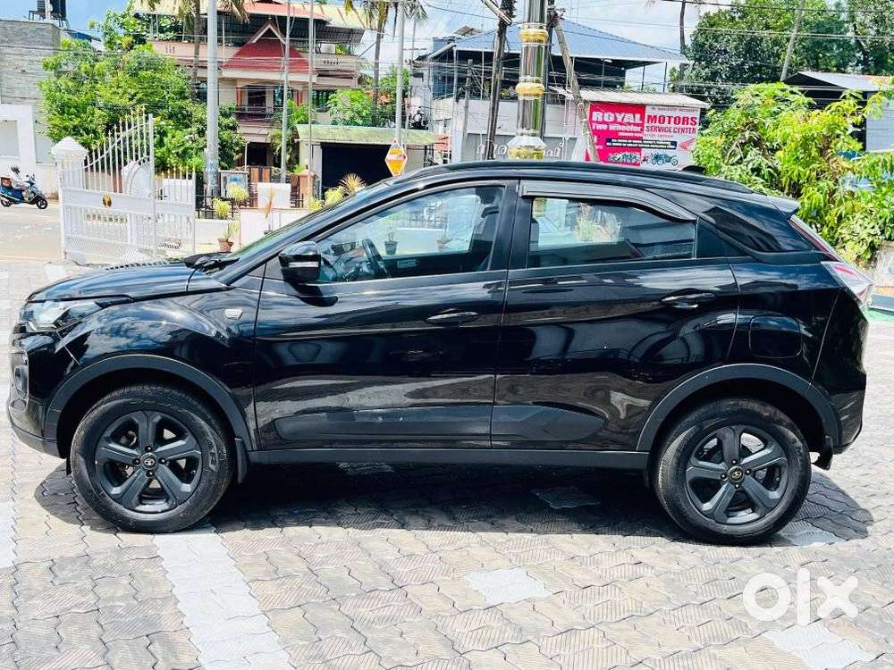 Tata Nexon 1.2 Revotron Xza Plus (o) Dark Edition, 2022, Petrol