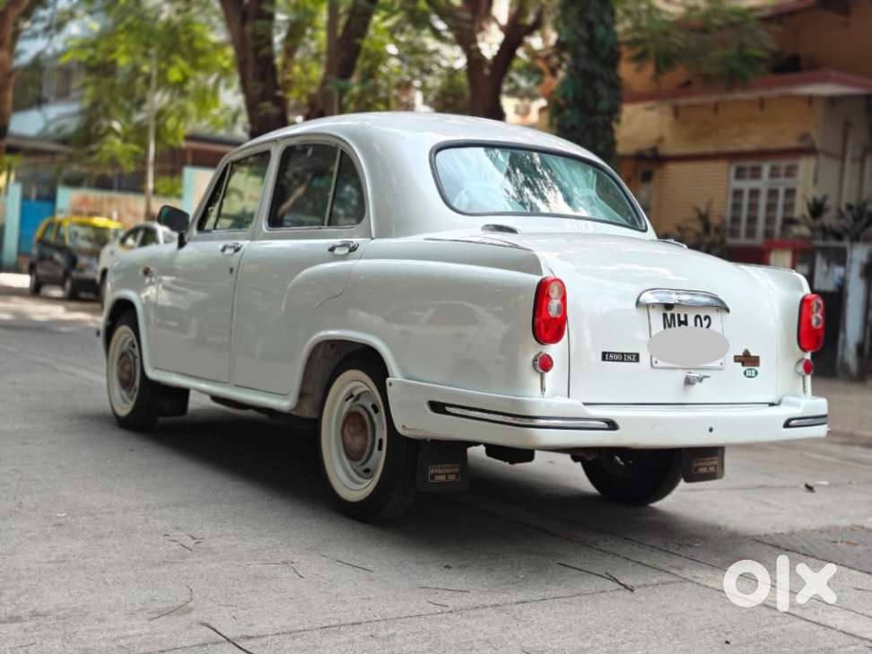 Ambassador Grand 1800 Bsiv, 2011, Petrol