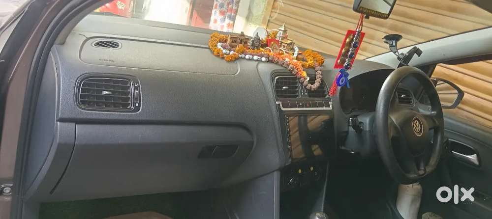 Volkswagen Polo 2016 Petrol 82000 Km Driven