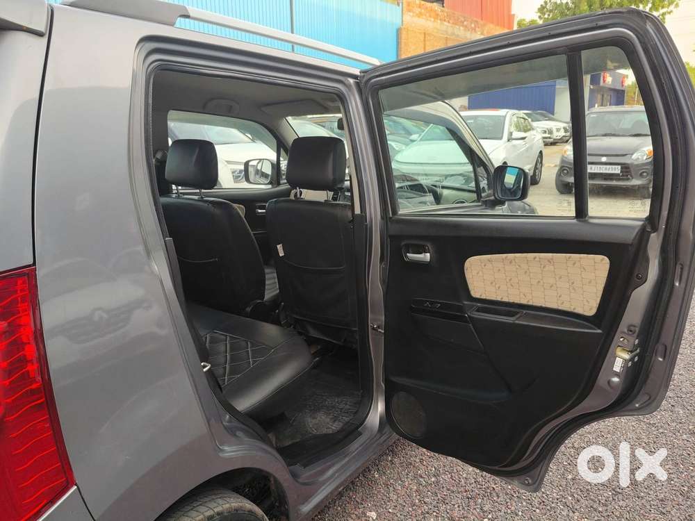 Maruti Suzuki Wagon R 1.0 Vxi Amt, 2017, Petrol