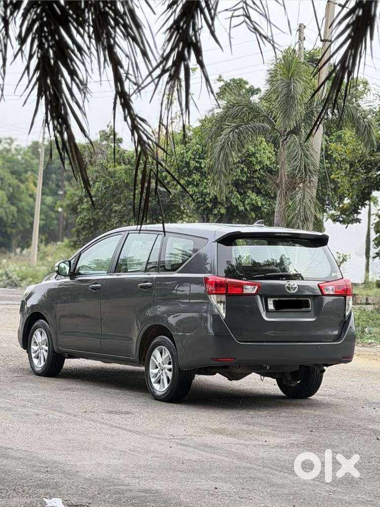 Toyota Innova Crysta 2.8 Gx At 8s, 2017, Diesel