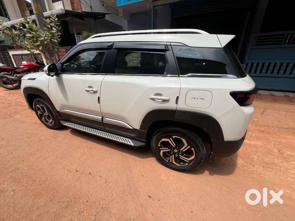 Sparingly Used Low Km Driven Hybrid Top Model Under Extended Warrantee