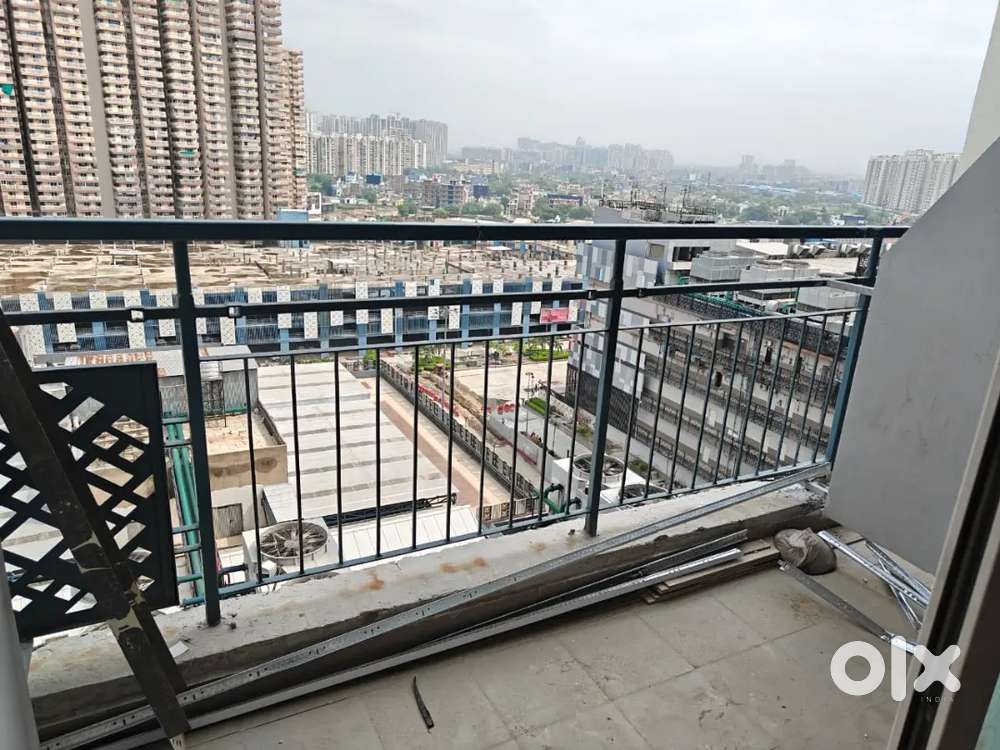 Fully furnished Office Space in Gaur city center