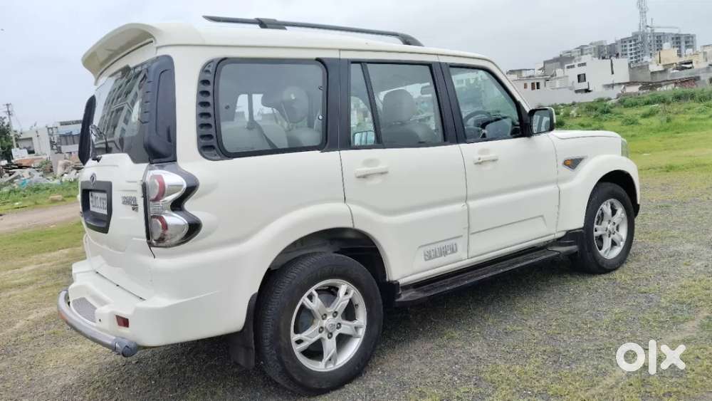 Mahindra Scorpio S10, 2017, Diesel