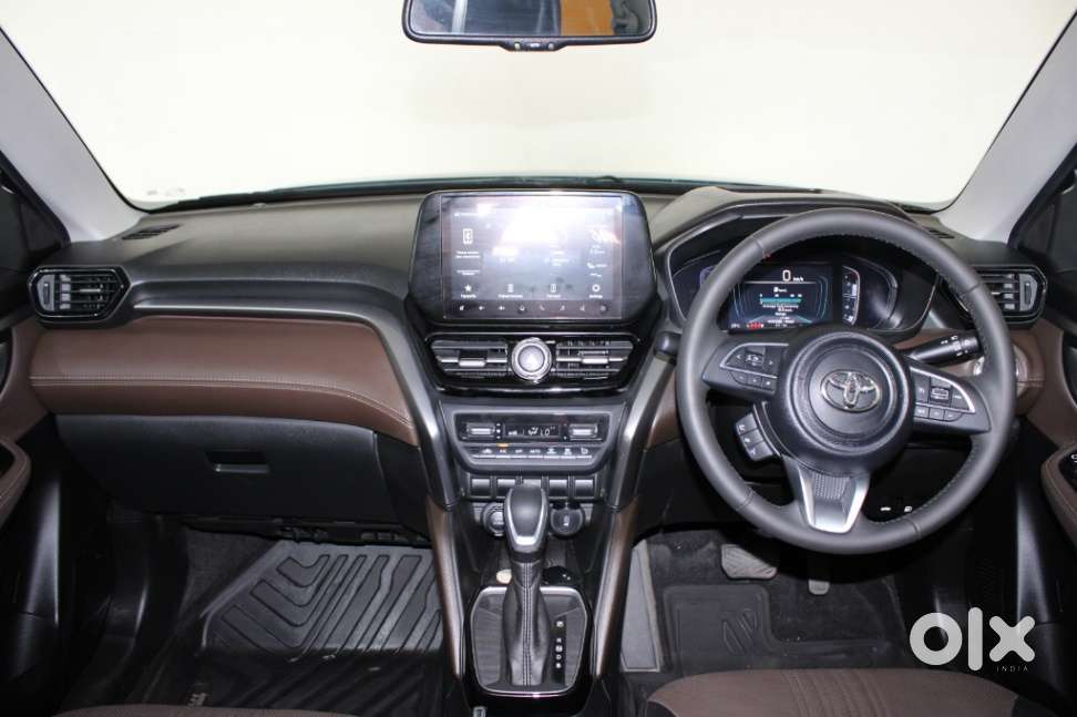 Toyota Urban Cruiser Hyryder 1.5 V Neo Drive At, 2024, Petrol