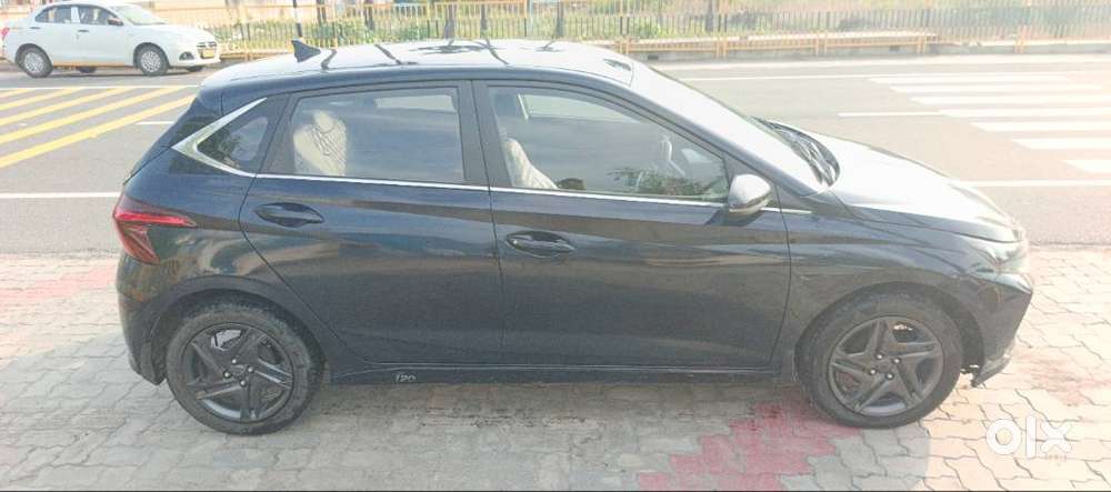 Well Maintained Vechicle Sport Veariant Good Condition