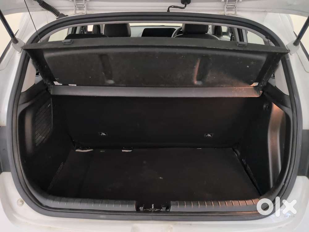 Hyundai New I20 1.0 Asta (o) Turbo Dct, 2023, Petrol