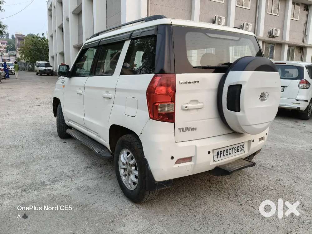 Mahindra Tuv 300 2016 Diesel Well Maintained