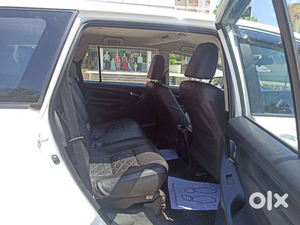 Toyota Innova Crysta 2.4 G Mt 8s, 2023, Diesel