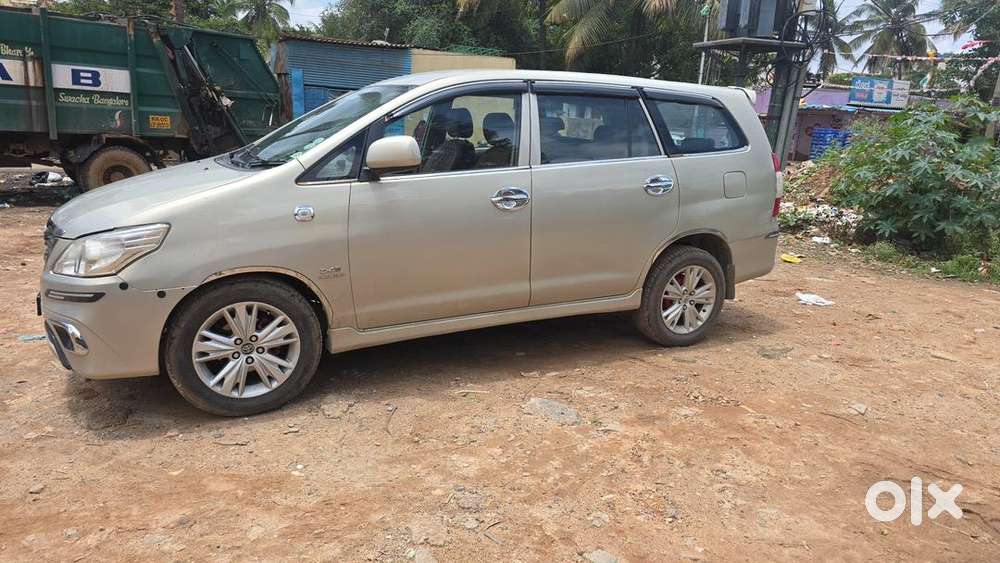 Toyota Innova 2013 Diesel 218000 Km Driven