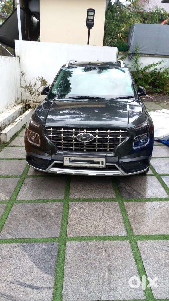 [negotiable] Hyundai Venue 2021 Petrol 22298 Km Driven