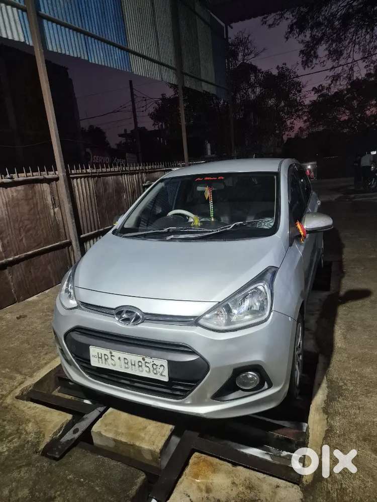 Hyundai Xcent 2016