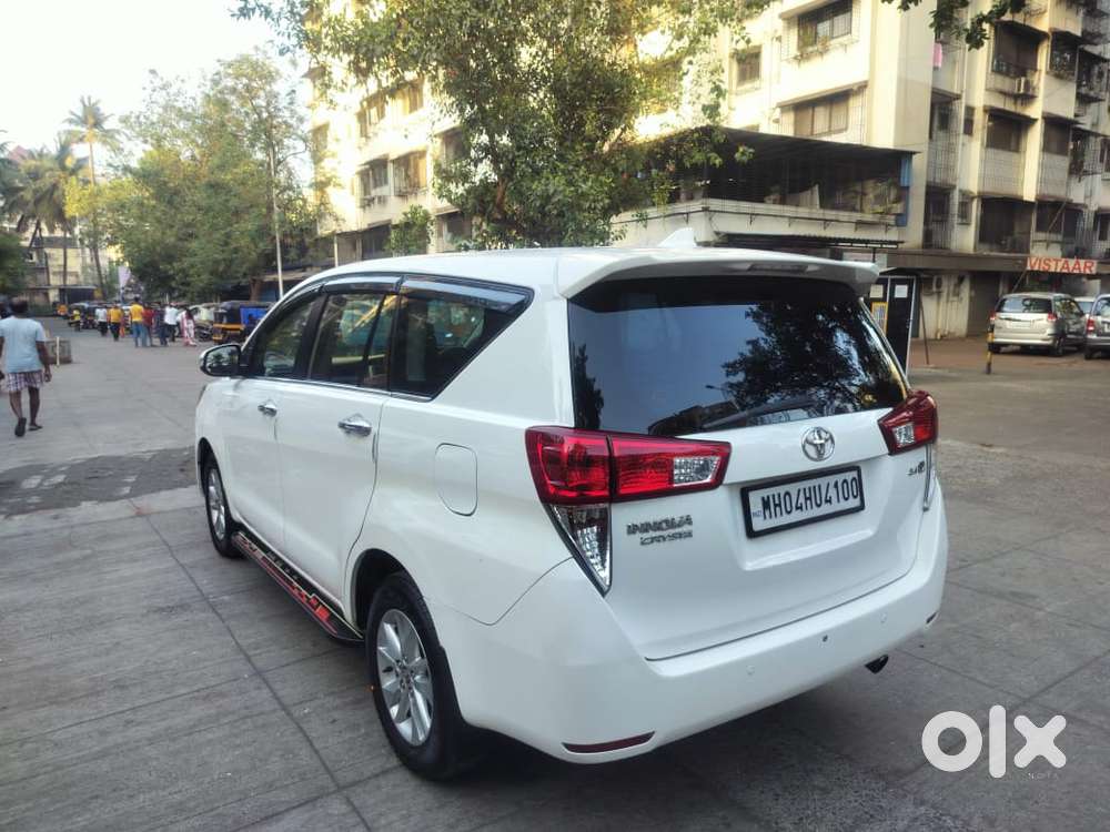 Toyota Innova Crysta [2020-ongoing] 2.4 Gx 8 Str, 2017, Diesel